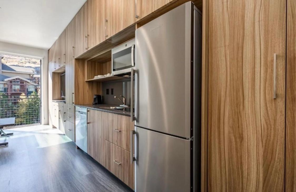 Slope Side Studio In The Heart Of Canyons Village With Heated Pool & Hot Tub! Park City Exterior photo